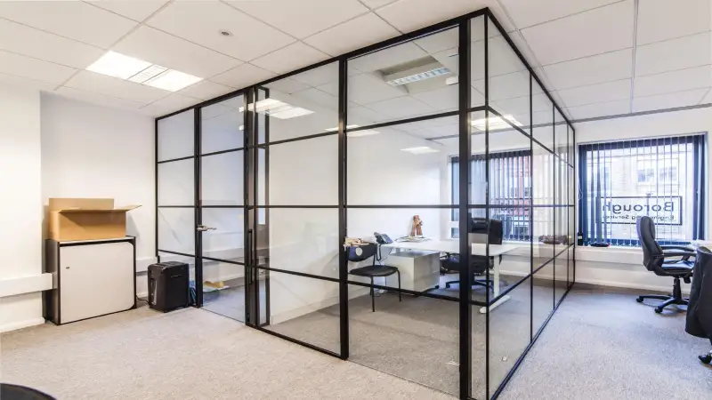 پارتیشن شیشه ای هوشمند