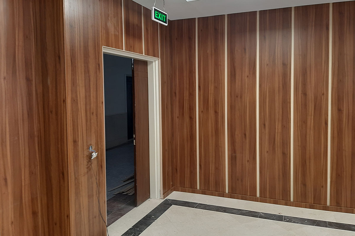 دیوار MDF یا چوبی