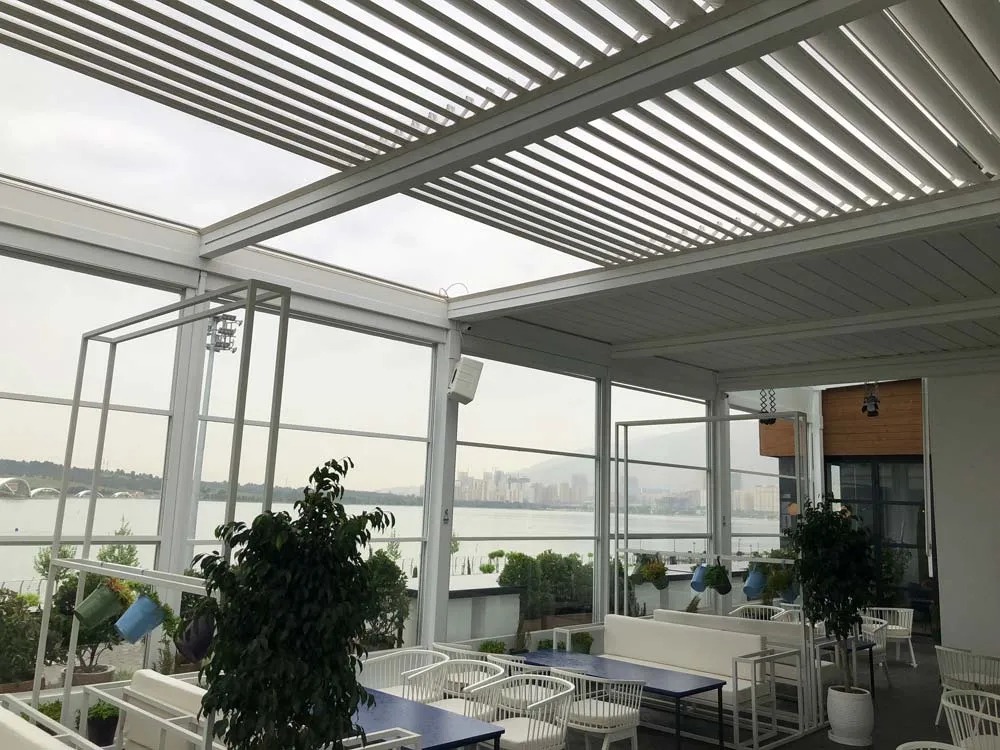 سقف ریلی یا کشویی